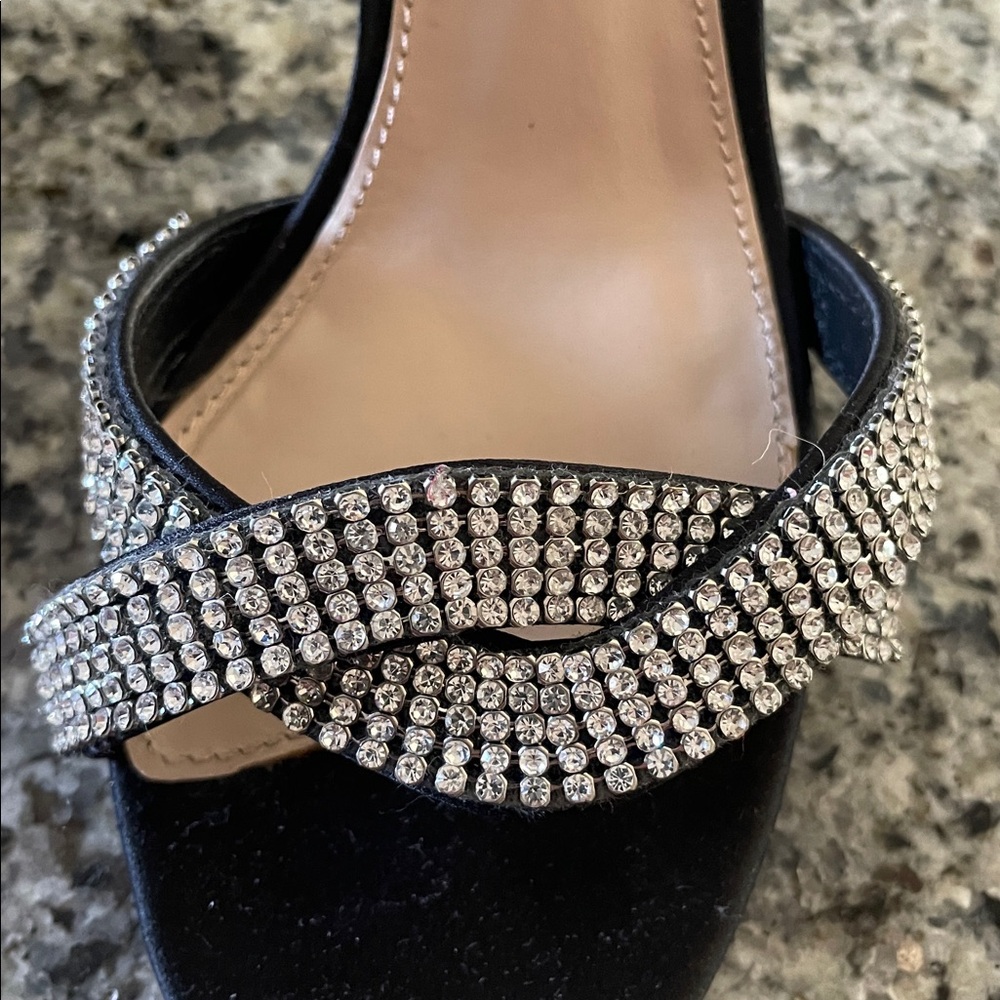 Nina Heels - Picture 10 of 11